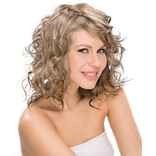 Cargar imagen en el visor de la galería, ONC NATURALCOLORS 10C Light Ash Blonde Hair Dye With Organic Ingredients Modelled By A Girl