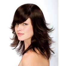 Cargar imagen en el visor de la galería, ONC NATURALCOLORS 4G Dark Golden Brown Hair Dye With Organic Ingredients Modelled By A Girl